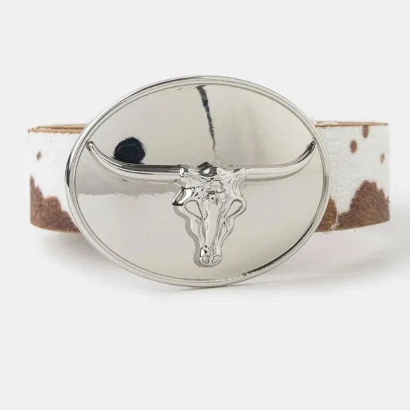 Longhorn Buckle Western Belt | Cowhide Print & Silver Statement Buckle 🤠✨ - Picture 5 of 7